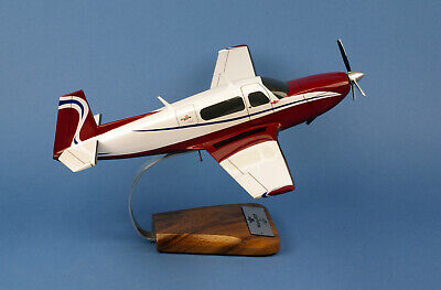 Mooney m20 Ovation 2 red 1:20 woodmodel avion//yakair vf 384