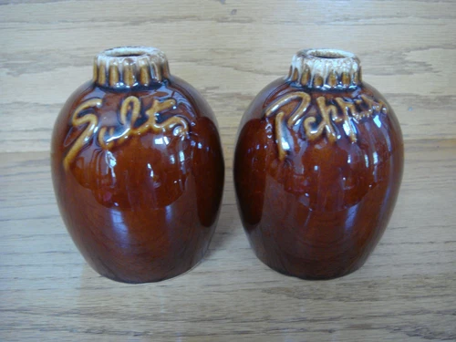Vintage Hull Brown Drip Pottery SALT and PEPPER SHAKERS 4" Tall Marked Hull USA