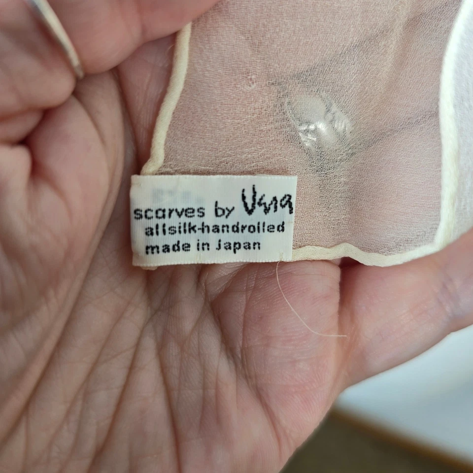 Bufandas de Vera Seda Bufanda Enrollada a Mano Crema Accesorio de Lujo Hecho en Japón Foto 2 de 2