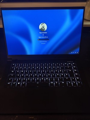 XMG FUSION 15 Gaming Laptop RTX 2070 Max-Q Core i7-9750H 32GB RAM 512 GB SSD OVP