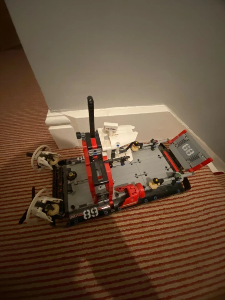 LEGO Technic 42076 Hovercraft, photo 3 of 5