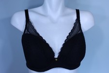 Chantelle Group 16MNA Underwire Lightly Lined Plunge Bra Size 34 DDD black