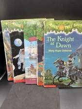 5x Random Magic Tree House Books