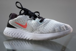 nike legend react sd