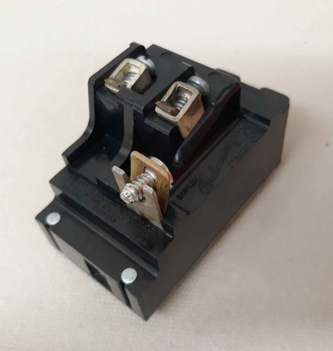 Equipamientos Y Maquinarias Bulldog ITE Pushmatic P115 1 Polo 15 Amp Con Escudo