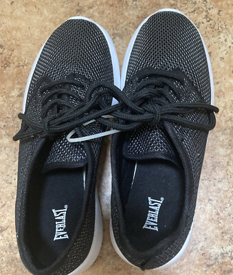 Women's New Light Weight Everlast Athletic Black Shoes Size