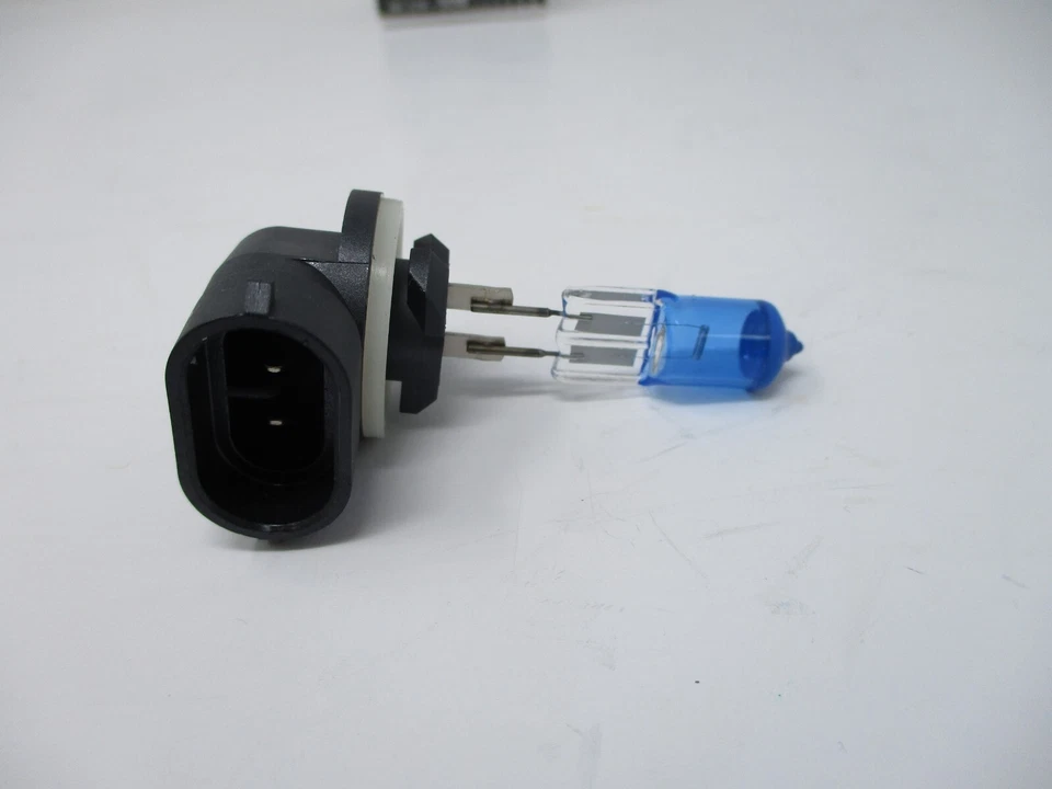 PIAA 70821 Halogen Bulb 881 27 50W X-WHT 2060-0292 - Image 4 of 4