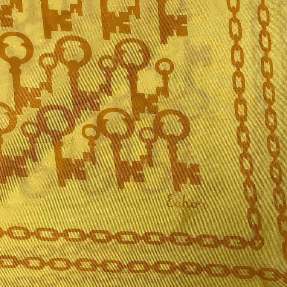 Vtg 1960 70's Echo MoD Retro Chic Chinon Silk Yellow Golden SKELETON KEY Scarf - Image 3 of 4