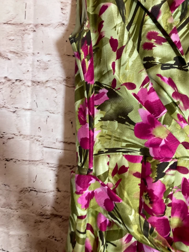 Vestido midi New Directions para mujer 12 salvia y rosa tropical floral satinado con cinturón Foto 2 de 4