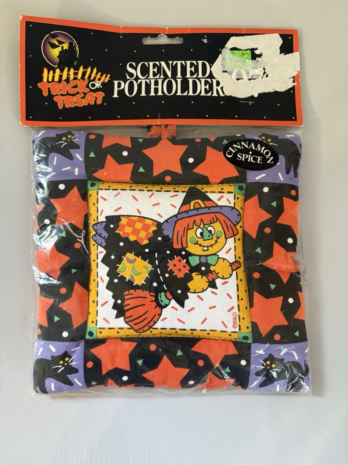 VTG 90s Halloween Trick Or Treat Scented Cinnamon Potholder Witch Kitchen Decor