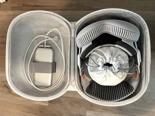 Apple Vision Pro 256GB Standalone VR Headset - White