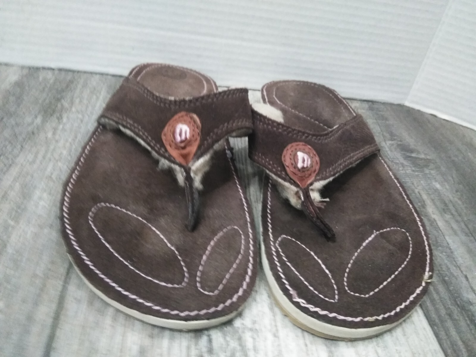 Merrell Women's Brown Suede Fur Slip On Flip Flop Thong Sandals SIZE US 7 EU 38