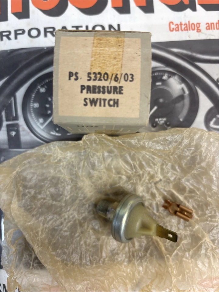Interruptor de presión de aceite Smiths Jaguar E Type Series II XJS Triumph TR6 GT6 NOS Foto 2 de 2