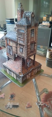 WREBBIT Harry Potter  The Burrow Weasley Family Home (415 Piece) 2017