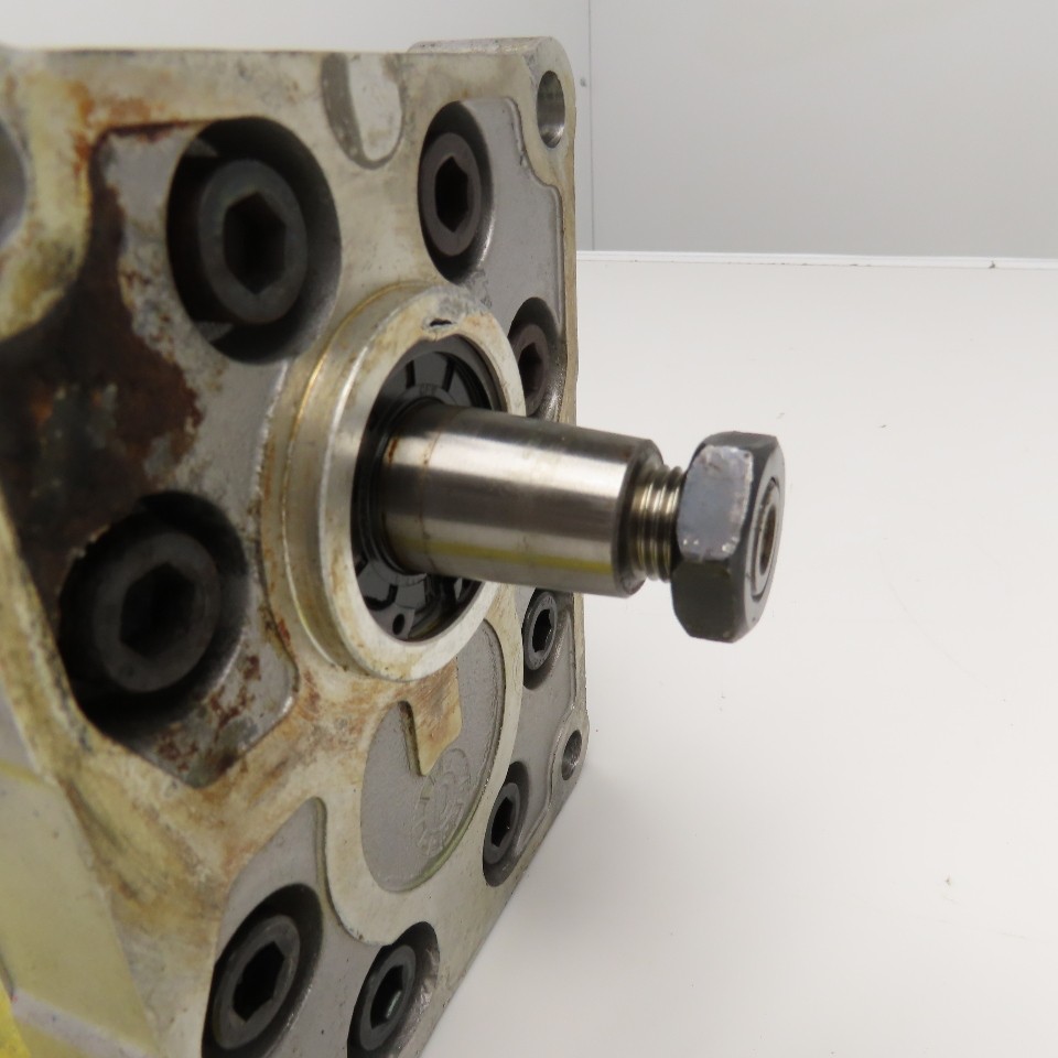 Sauer Sundstrand TFP100/3.8 D SC01/6K Rotary Hydraulic Pump