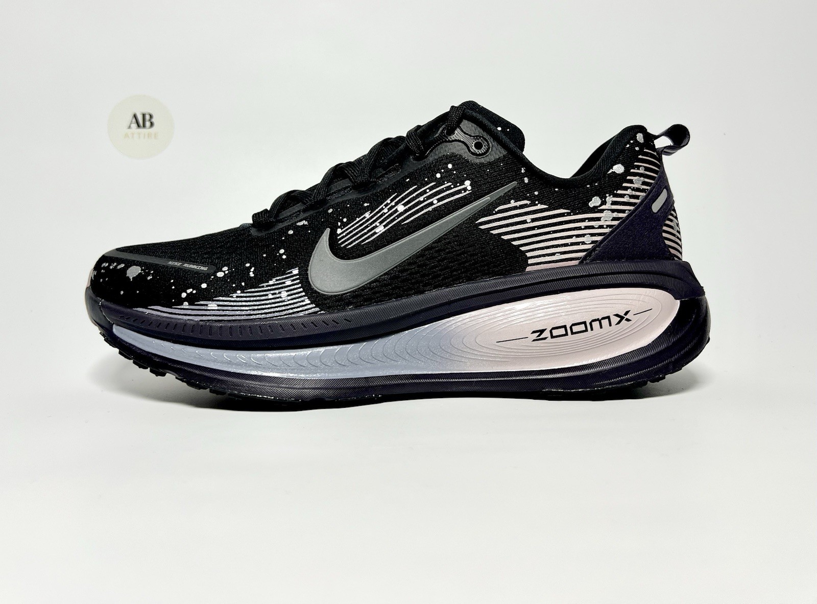 Nike Vomero 18 SE ZoomX React Run Black Metallic Dark Grey UK Size 8.5 EUR 43