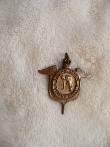 OB- VINTAGE LAGUNA BEACH TROPHY MEET SHOT PUT CLASS C 5TH CHARM PENDANT #25592 - Picture 3 of 7