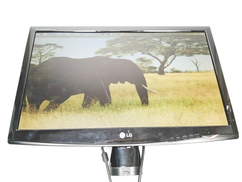 LG Flatron W2243T 22\