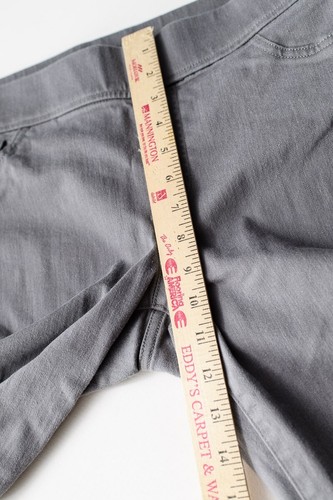 Lauren Ralph Lauren womens pull on elastic waist gray pants Sz 12 34x28.5 office - Picture 7 of 8