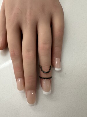 18K Gelbgold Nagelring natürlicher schwarzer runder Diamant ~ 0,32 Karat twt