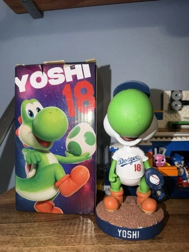 NEW 2026 YOSHI Bobblehead SUPER MARIO NINTENDO SGA Dodgers SGA 3/31/26