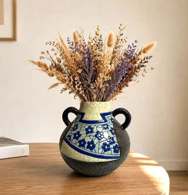 Dekorative Keramikvase mit zwei Henkeln – Landhausstil/Mediterran – Blumenmuster - Bild 1 von 4