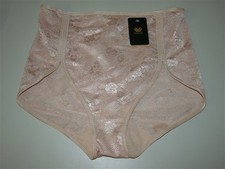 NWT Wacoal S Clear Classic Hi-Cut Brief Panty 844244 Beige 124975