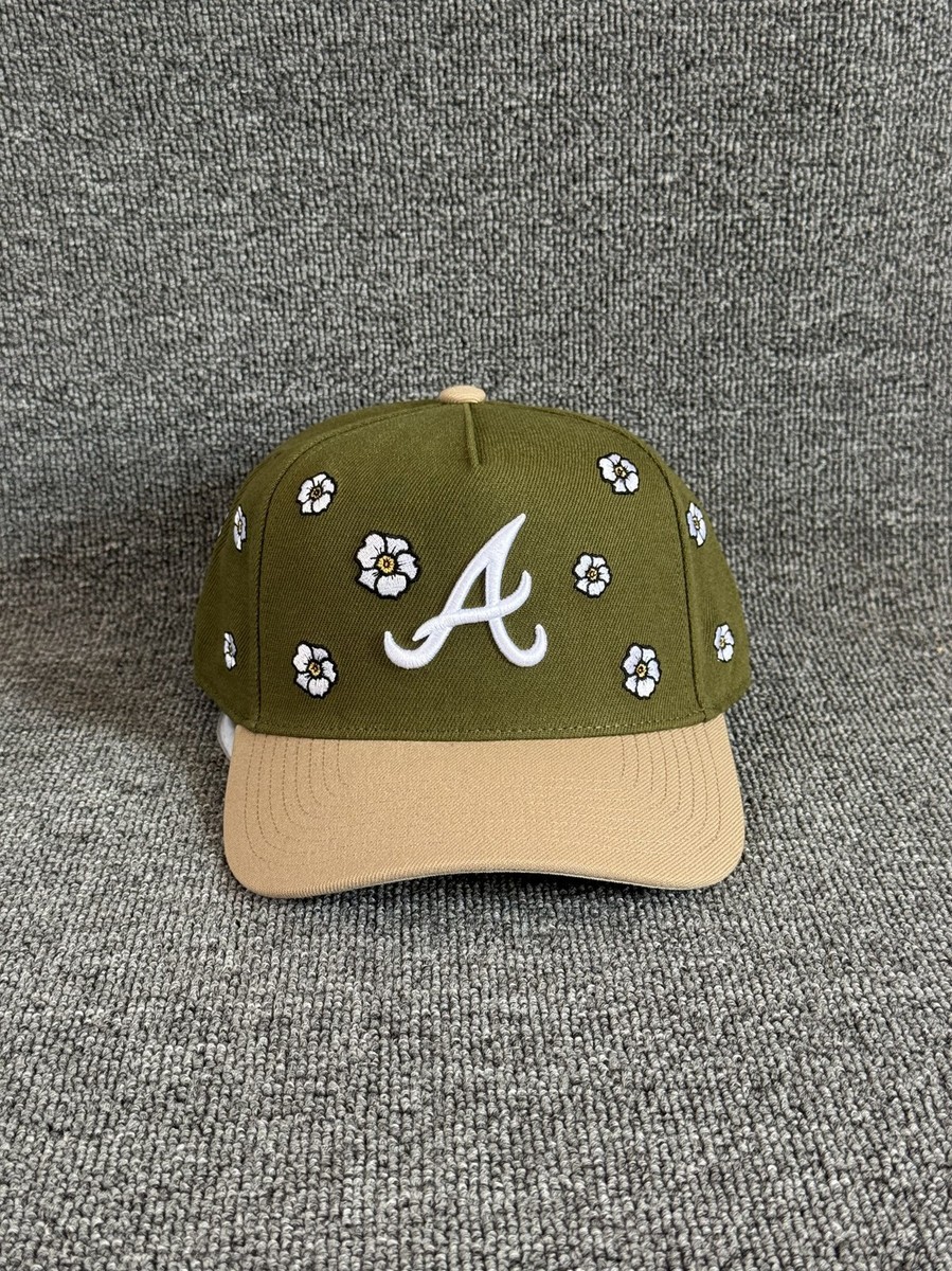Mitchell & Ness Atlanta Braves Floral Snapback Hat Olive Beige S1184