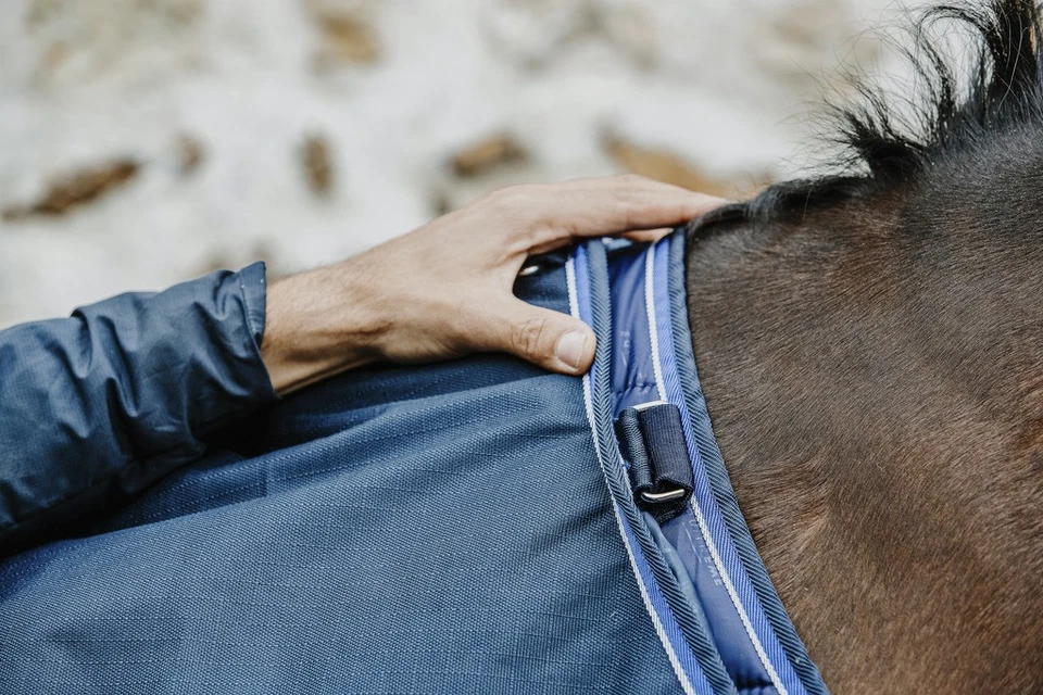 Equithéme Classic 1200D Outdoordecke 100gr Regendecke Winterdecke - Bild 2 von 2