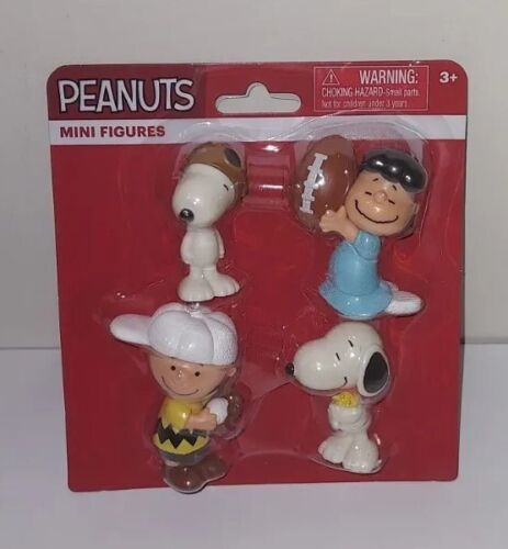 Peanuts Gang 4 Pack Mini Figures Snoopy Charlie Brown Lucy Flying Ace Kids Toy - Afbeelding 1 van 3