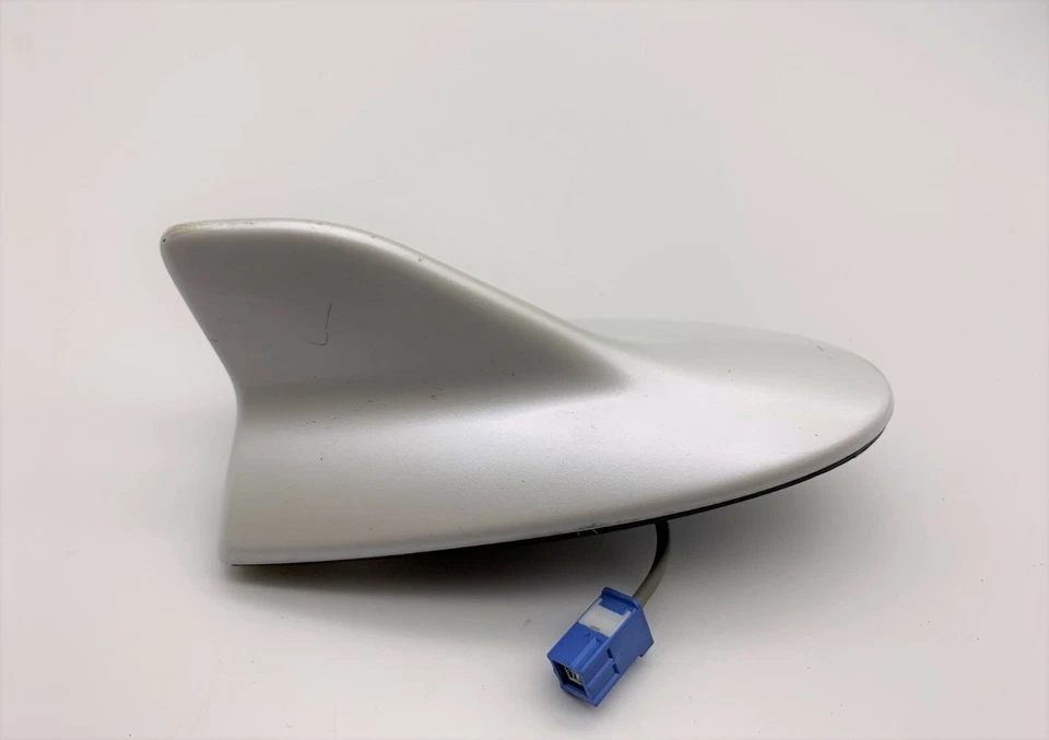 Antena montada en el techo radio aleta de tiburón con cable plateada OEM 06-13 Lexus IS250 IS350 Foto 3 de 4