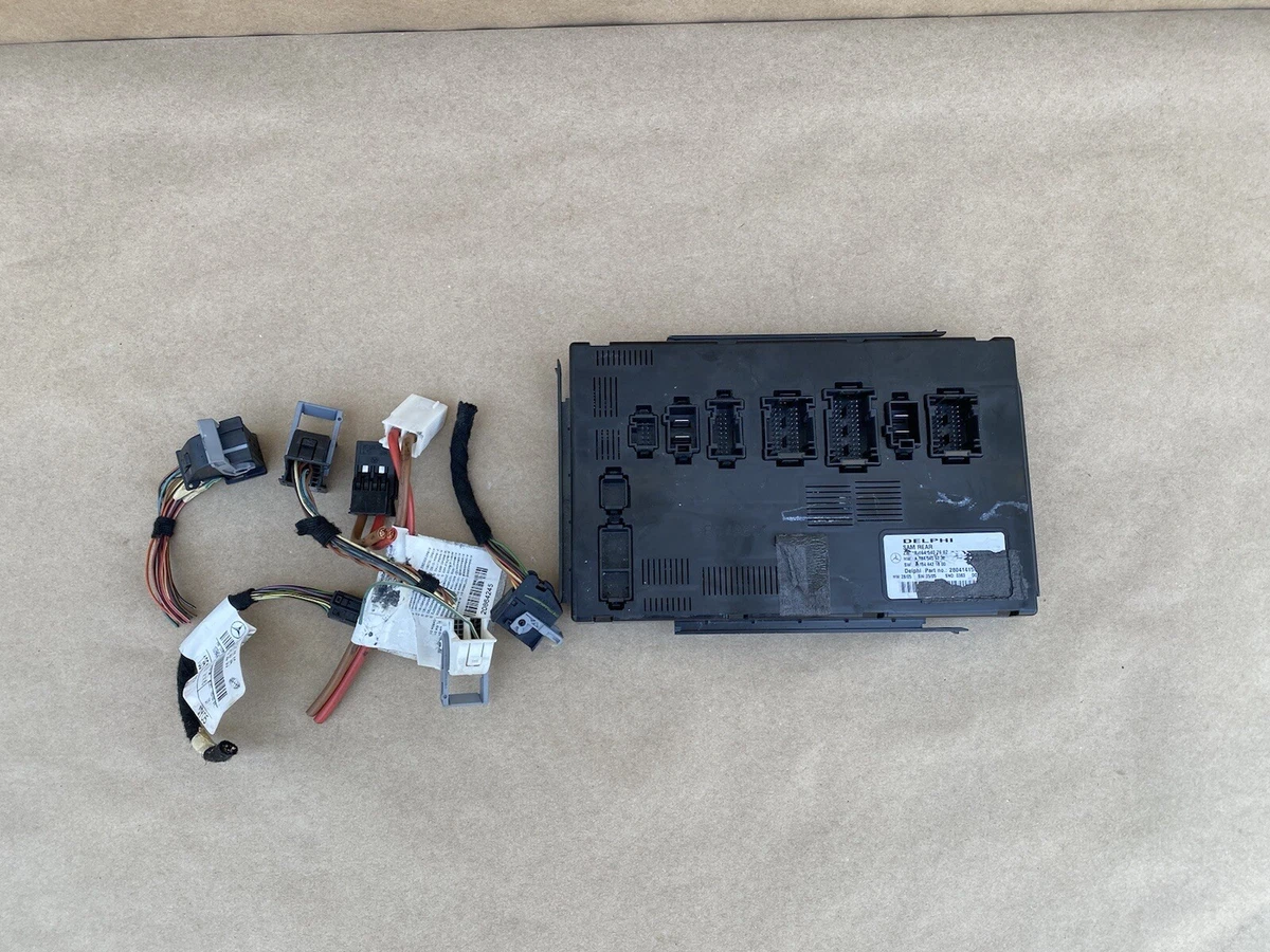 06-10 Mercedes W164 W251 R ML GL REAR SAM SIGNAL ACQUISITION 