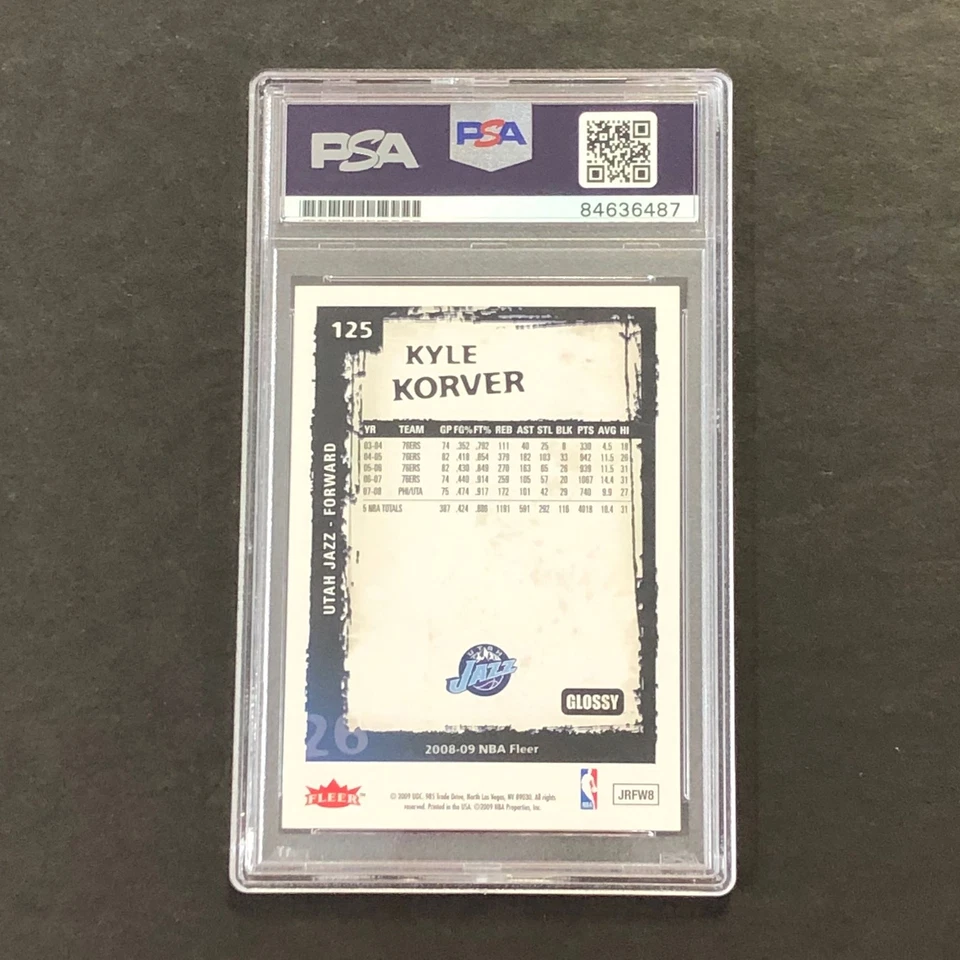 Tarjeta firmada por Kyle Korver #125 Fleer Basketball 2008-09 automática PSA losa jazz Foto 2 de 2
