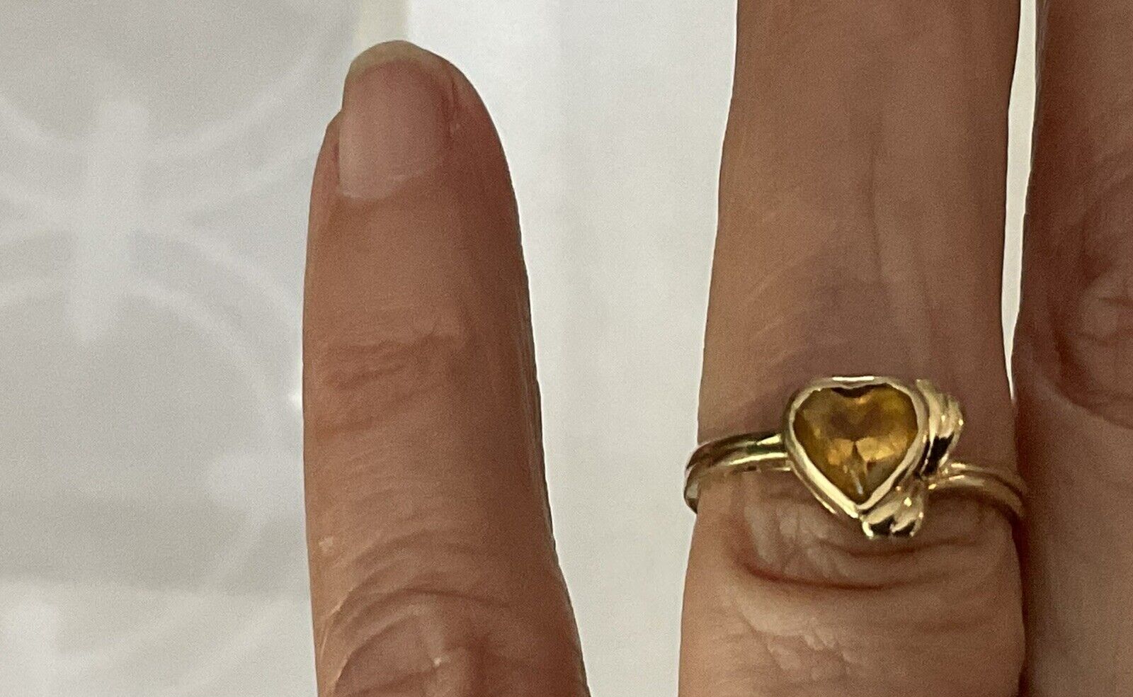 Vintage  14K Gold Heart Shape Yellow Citrine Ring… - image 4