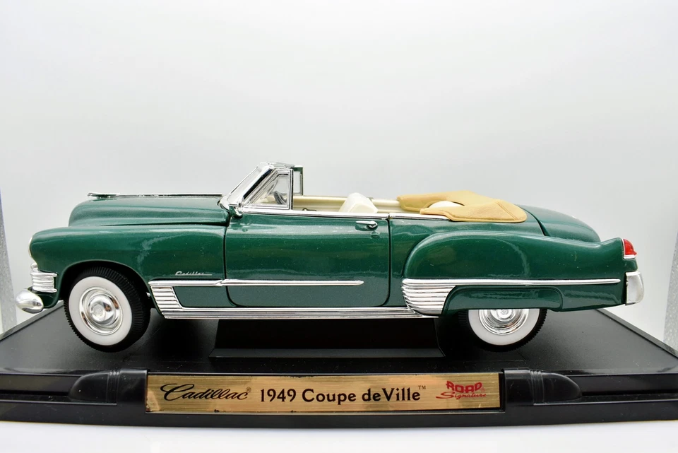 Modellino auto scala 1:18 cadillac coupe de ville diecast modellismo statico car - Immagine 3 di 4