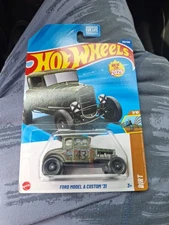 New Hot Wheels 2025 Case M HW Dirt 7/10 Ford Model A Custom ‘31 Green 140/250