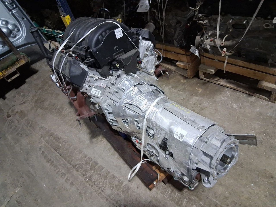 GMC Sierra 1500 2024 motor L87 de 6,2 L y transmisión automática de 10 velocidades elevación 10 k millas Foto 3 de 4