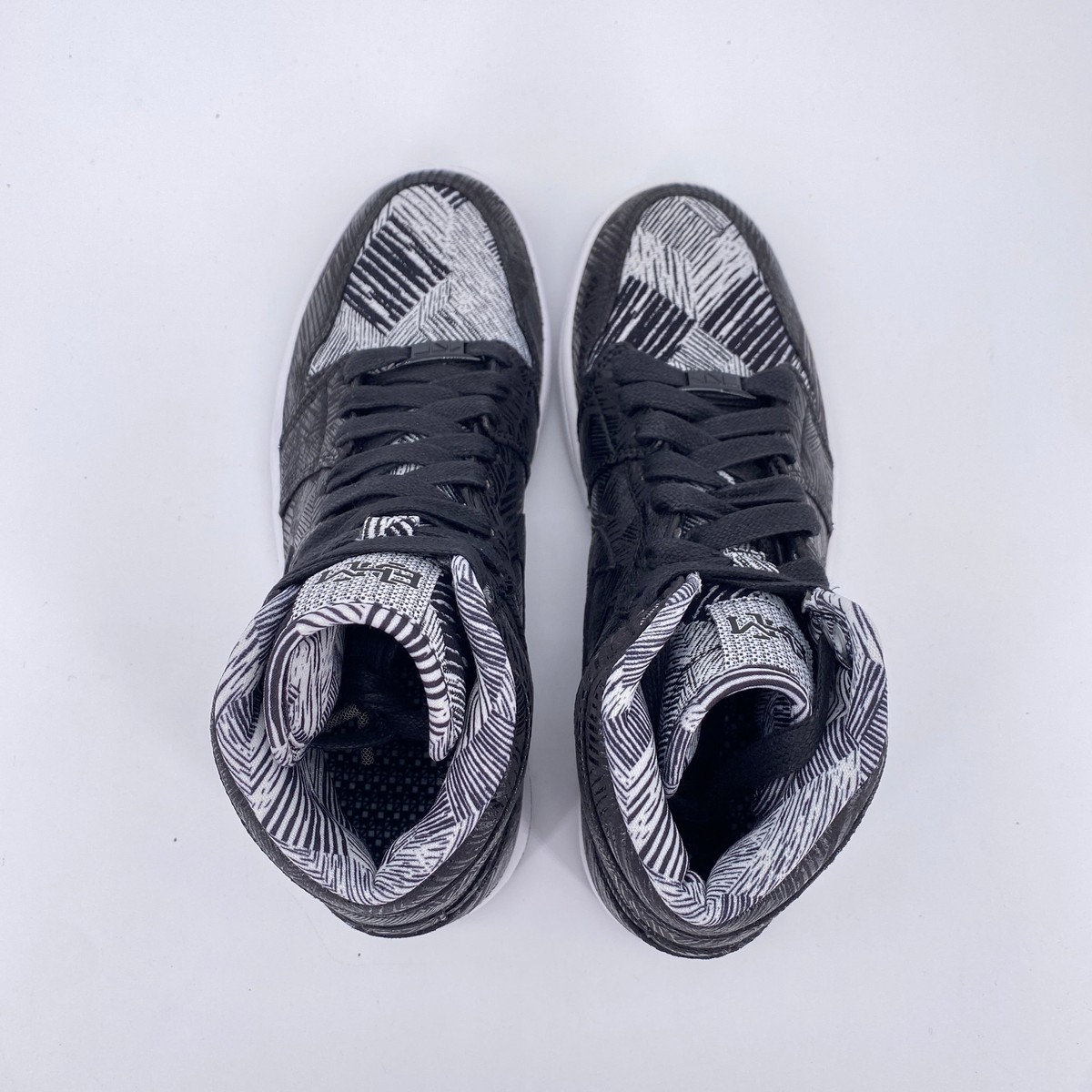 あにら様♡新品♡Au BANNISTER エナメルBLACK 38 Air Jordan 1 Retro High 