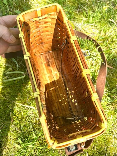 Traditional bamboo fish cage, dual compartments, shoulder style, 10"x7"x4" JDM - Picture 5 of 8