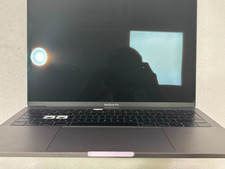 MacBook Pro 13" A1708 – Carte mère fonctionnelle – Écran cassé – Gris