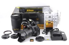 [COMO NUEVO con caja] Cuerpo Nikon D5600 SLR + Kit de lentes VR de 18-55 mm y 70-300 mm de JAPÓN