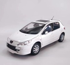 1/18 PEUGEOT 307 hatchback/2009 China PEUGEOT Dealer Discontinued model white