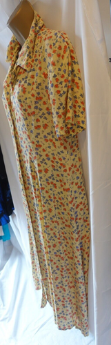 Ladies size 10 collared short sleeve button down dress from Maridn Donaldsd - Picture 4 of 16