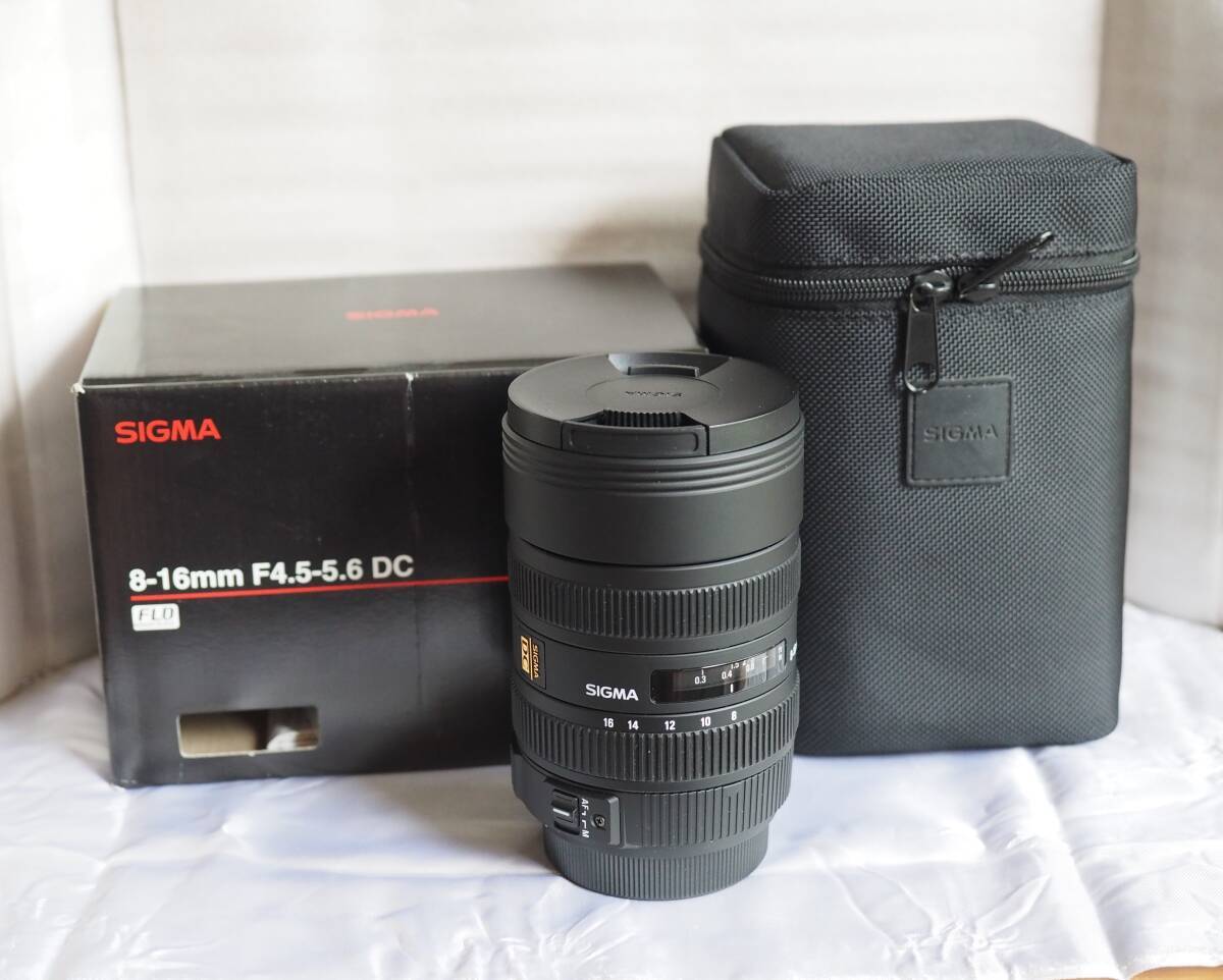 SIGMA 8-16mm F4.5-5.6 HSM ソニーAマウント