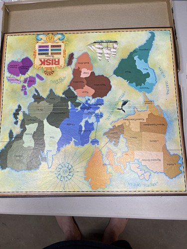 1975 Risk Board Game by Parker Brothers 99% Complete (1 Dice Missing) Vintage - Picture 4 of 5
