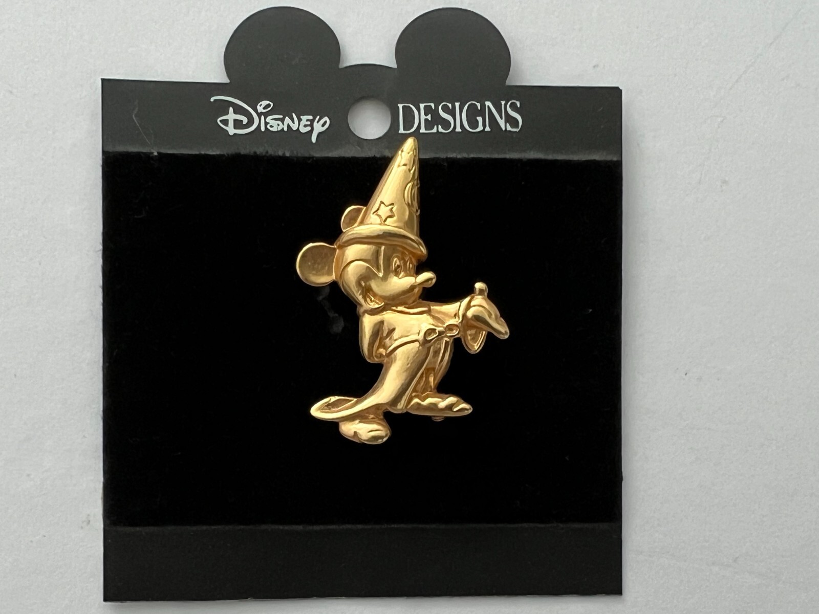 Gold Sorcerer Mickey with Hand Out - RARE HTF - Retired Disney Pin 11583