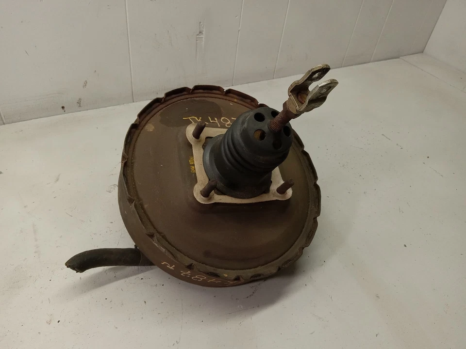 1986-1987 MAZDA B2000 POWER BRAKE BOOSTER OEM, 540-58093 - Image 4 of 4