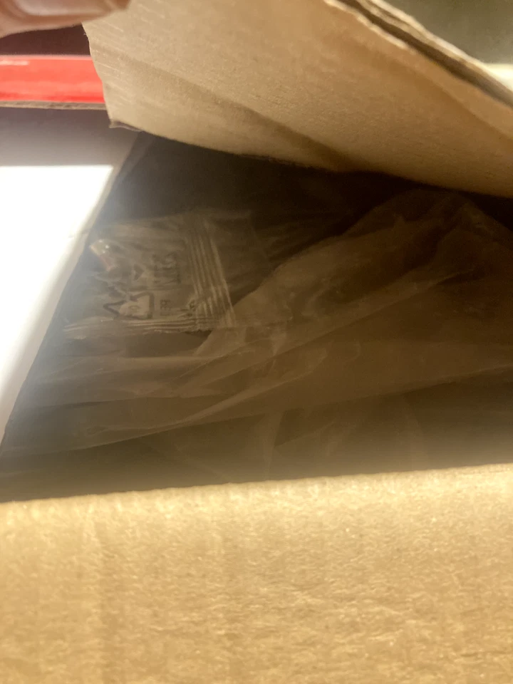 Freios e rotores Brembo Cadillac ATS (2013 a 2018), kit de pinos + 4 parafusos de pinça OEM - Imagem 4 de 4