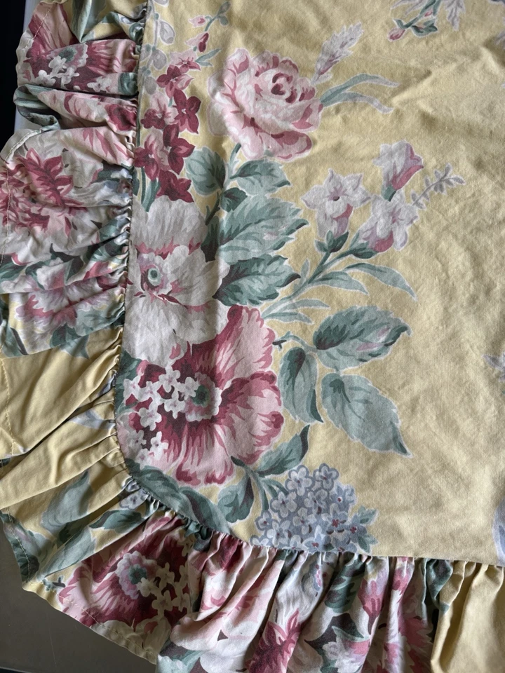 Suavemente Desteñido DE COLECCIÓN Ralph Lauren Evelyn Amarillo Floral Estándar Volantes Falsa Foto 3 de 4