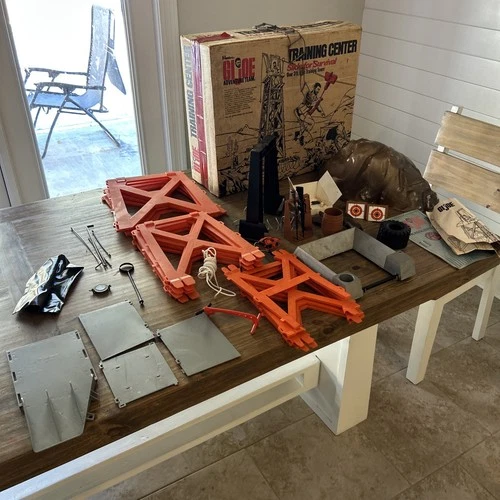 VINTAGE HASBRO GI JOE ADVENTURE TEAM TRAINING CENTER SLIDE FOR SURVIVAL 1973